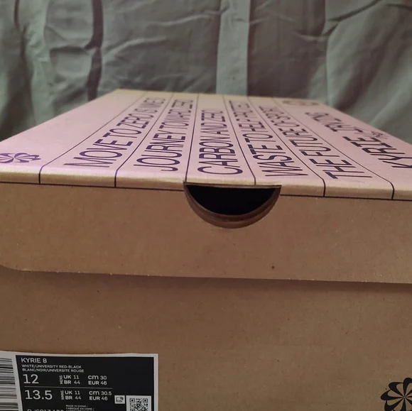 Nike Kyrie 8 - Picture 5 of 5